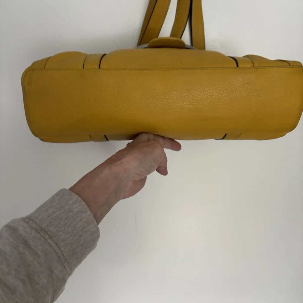 Fabrizio Poker Yellow Y2K Soft Leather Purse Shoulder Bag Made In Italy